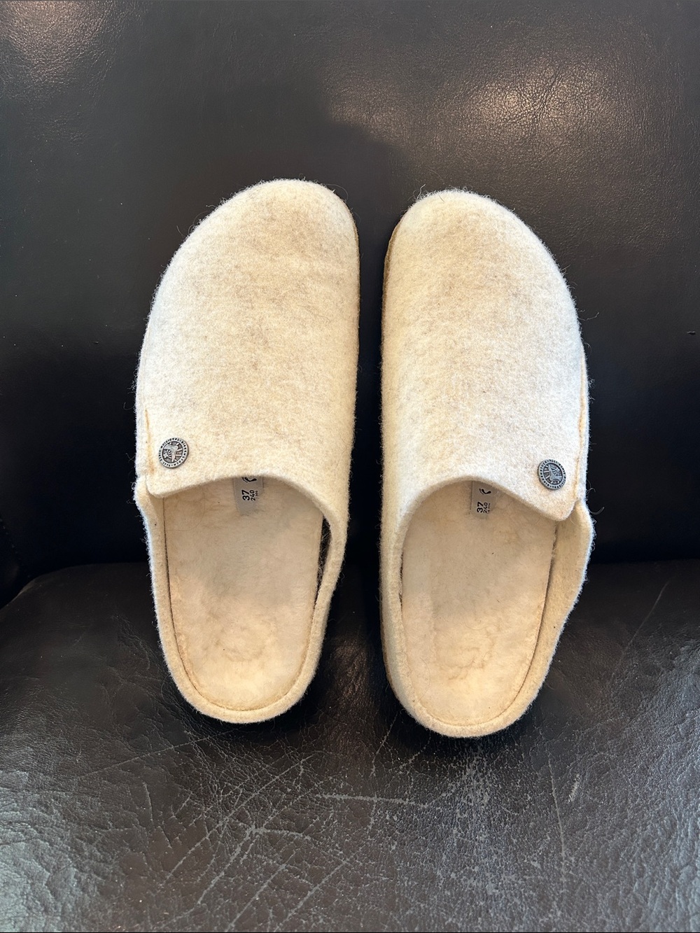 Birkenstock Wool Felt Slip-On House Slippers in Natural Cream. Never worn.